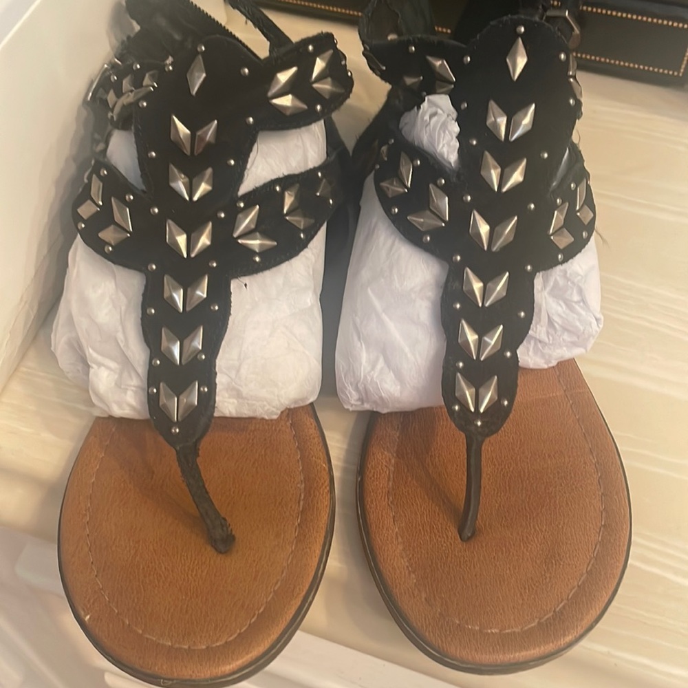 Jamaica Minnetonka Blk Sandals
